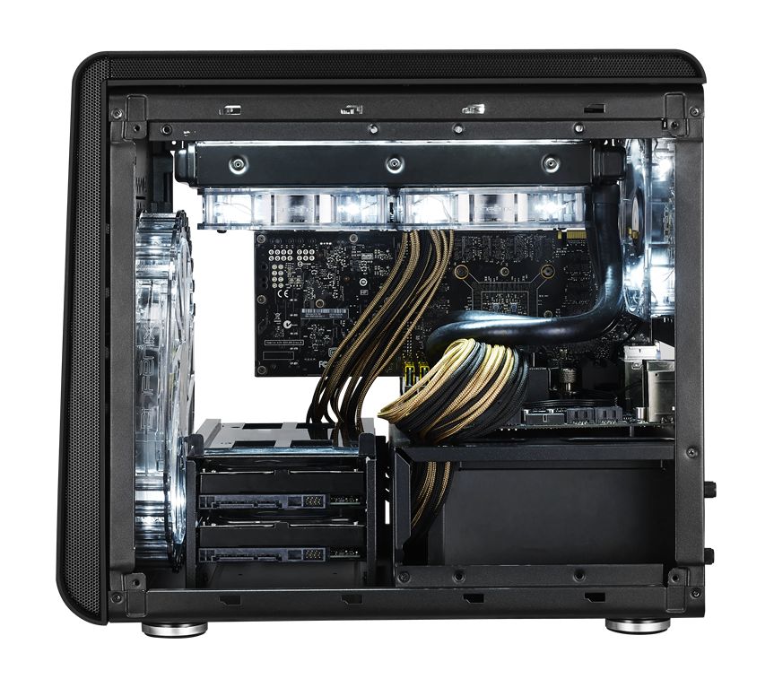 BitFenix Phenom mini-ITX 04